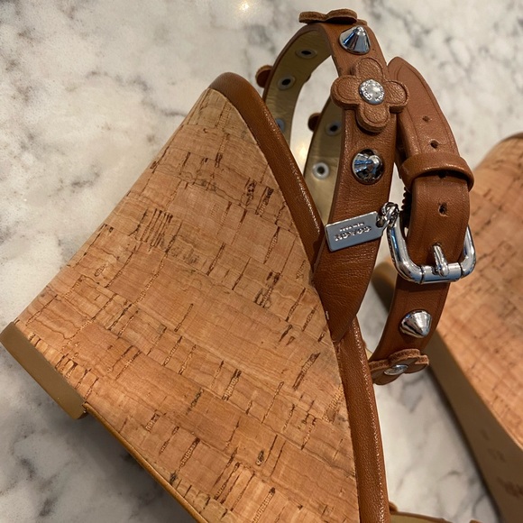 Coach Camel Strappy Floral Appliqué and Silver Stud Cork Wedges 8.5 EUC - Picture 5 of 8
